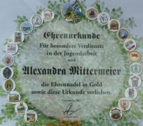 Verleihung der Ehrennadel in Gold für Alexandra Mittermeier